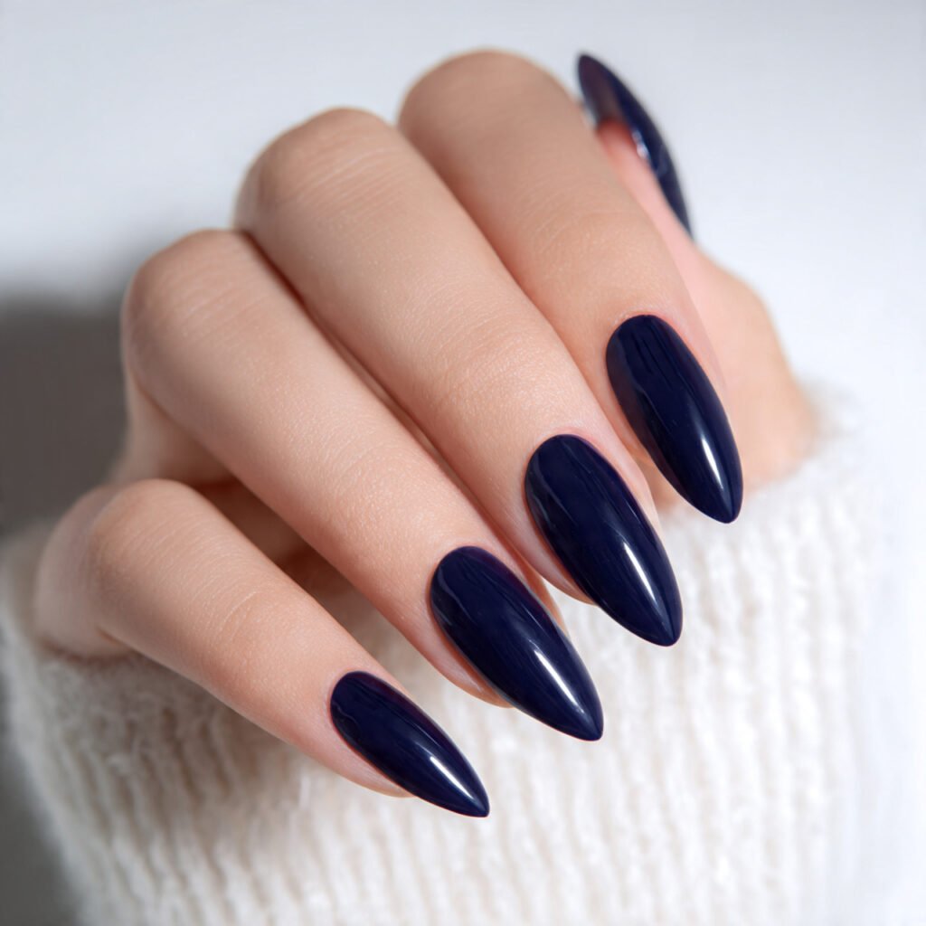 Long-Lasting Navy Blue Gel Nail Ideas