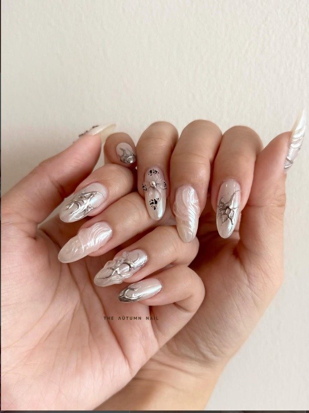 Nude Autumn Nail Ideas