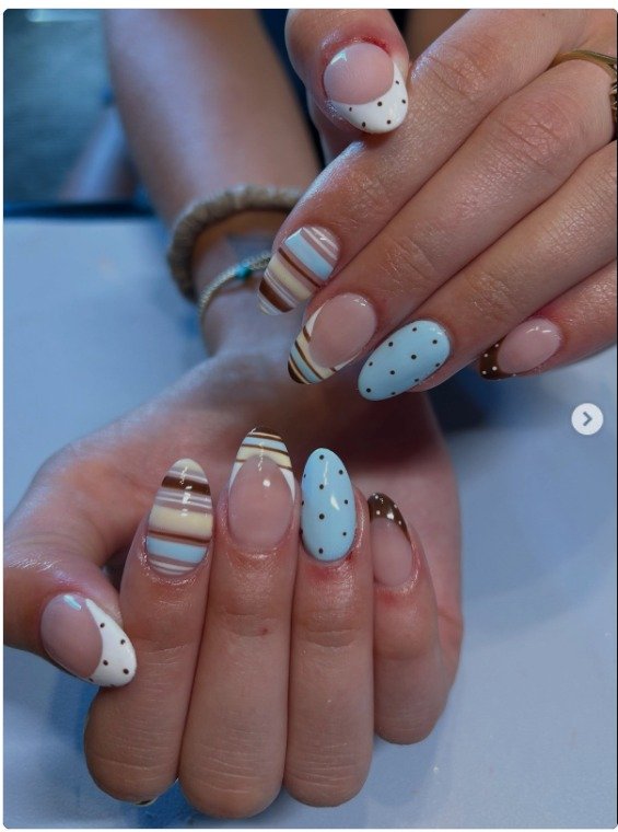 Minimalist Fall Nail Ideas