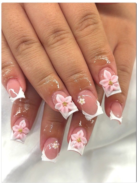 Warm Terracotta Nail Ideas