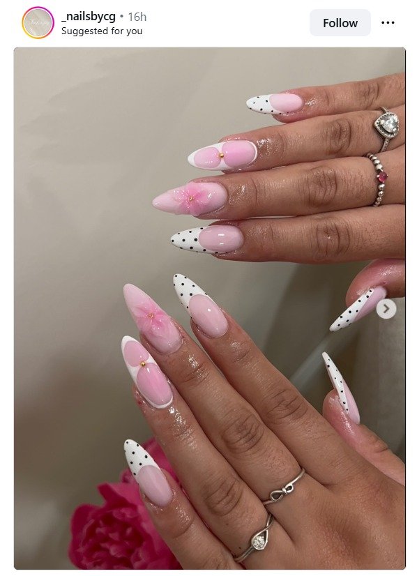 Cat Eye Effect Short Nails
