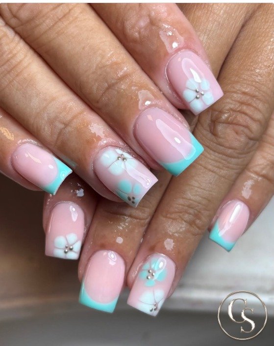 30 Minimalist & Bold Short Nails Art Ideas You'll Love 2 Best Short Nails Art Ideas to Try