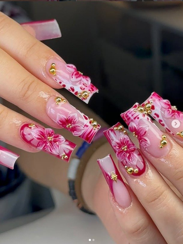 Rich Emerald Manicure Concepts